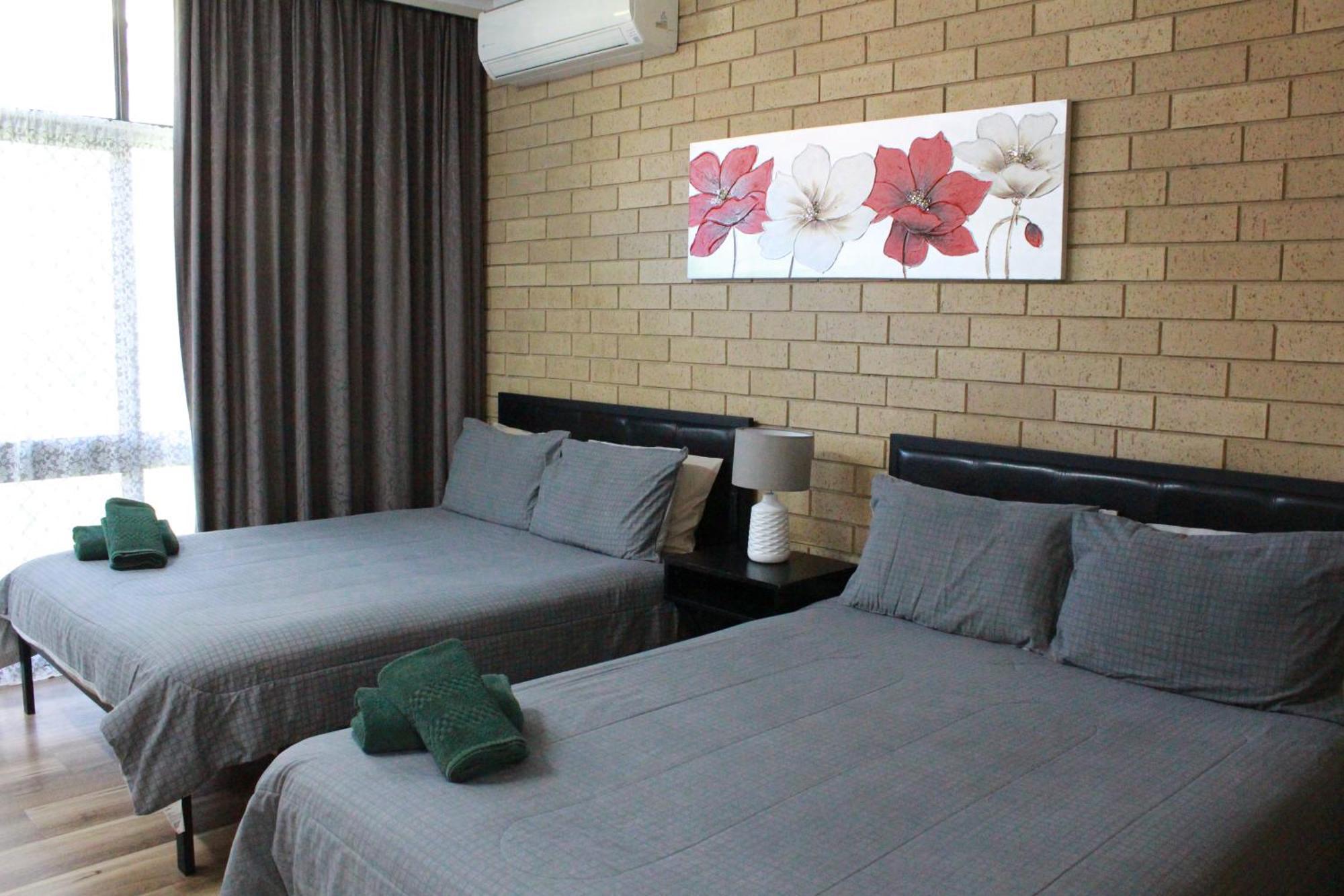 Motel Motor - Contactless 24 Hour Checkinn Available Moe