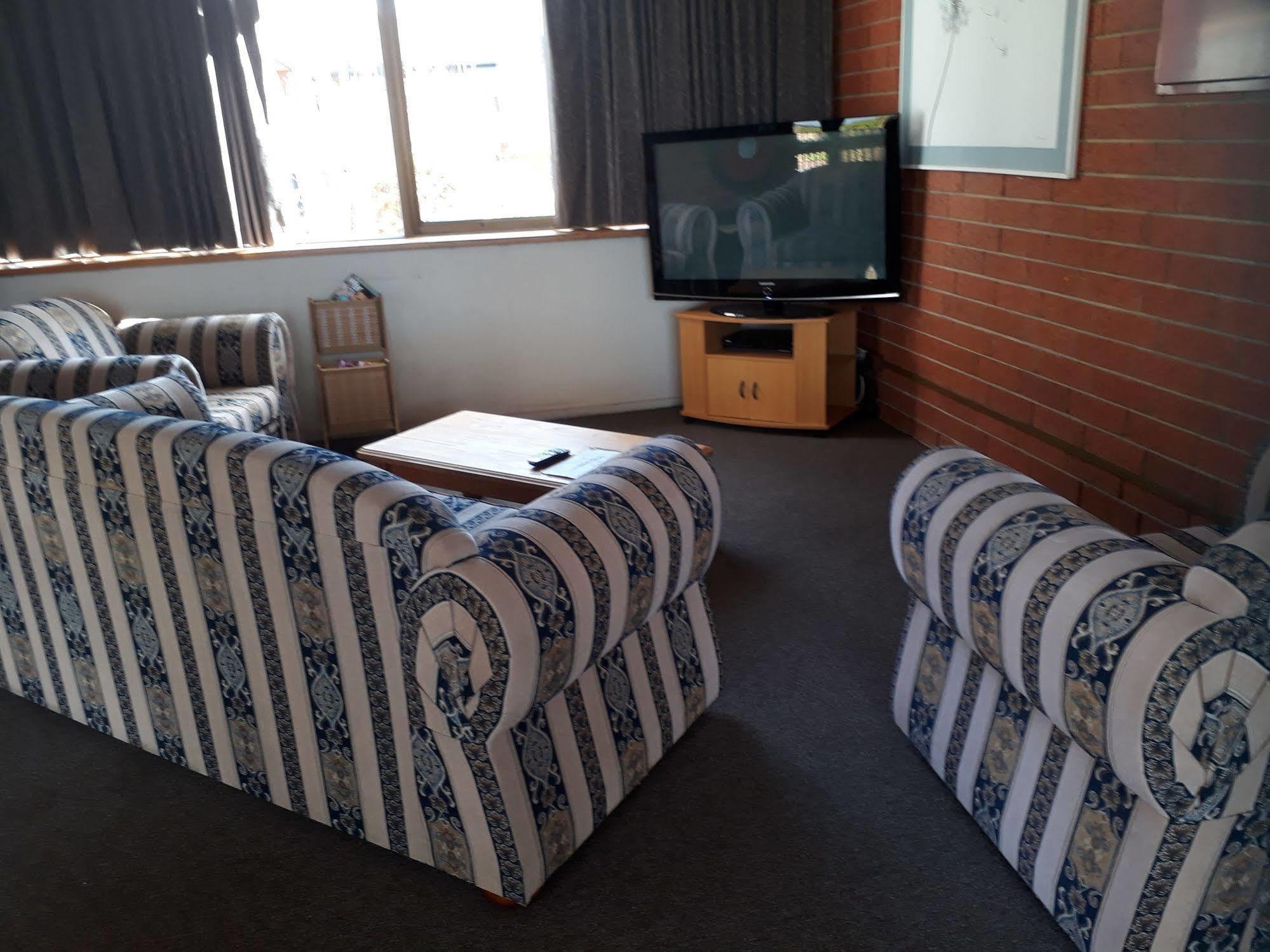 Motel Motor - Contactless 24 Hour Checkinn Available 3*