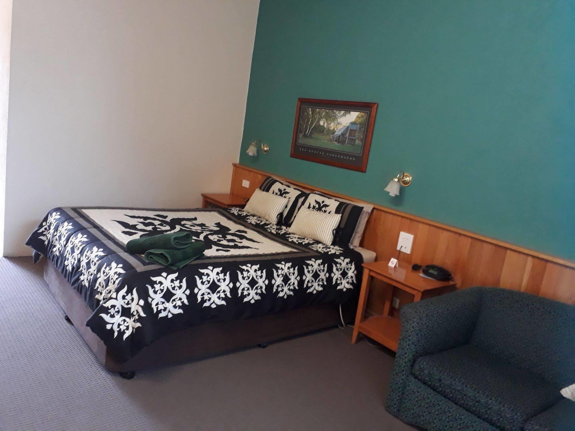 Motor - Contactless 24 Hour Checkinn Available Motel 3*