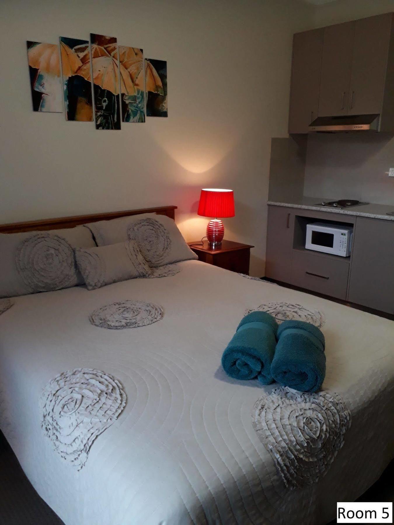 Motor - Contactless 24 Hour Checkinn Available Motel 3*